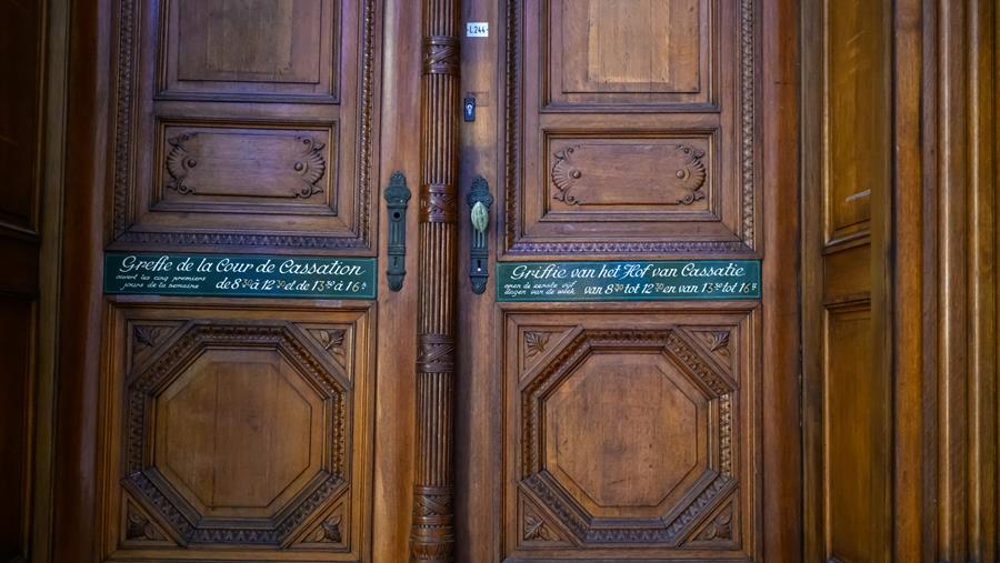 Cassatie: spoed-observatiemaatregel vergt bijzondere motivering