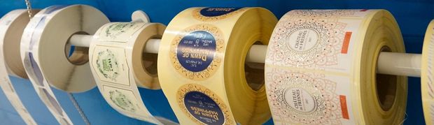 AccurioLabel 190 vindt het printen van labels opnieuw uit