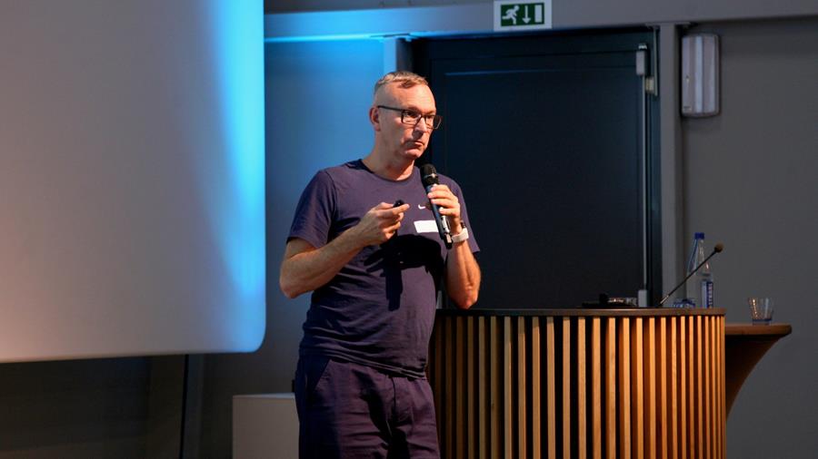 La fin du mur creux: 50 ways to build a wall