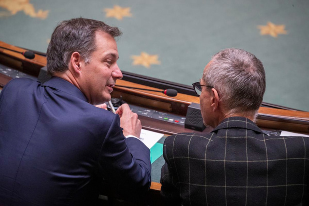 Budget : Alexander De Croo et Frank Vandenbroucke affichent leur divergence à la Chambre