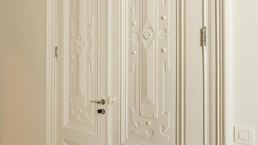 Des portes en bois au look ancien pour le centre étudiant de l'UGent