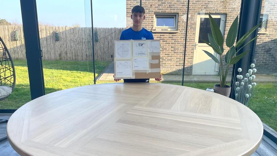 Table de jardin d'hiver en chêne réutilisé