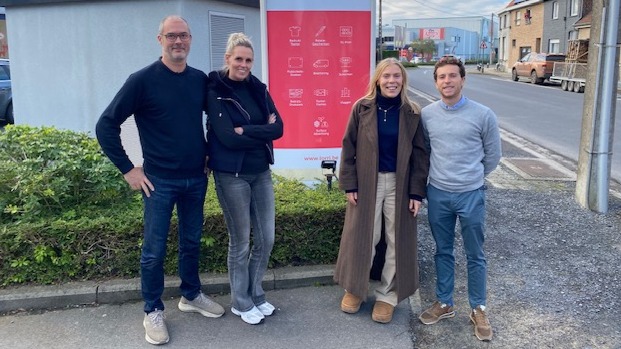 Lorri neemt textieldrukker Duraprinting over