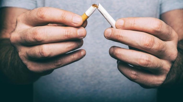 Le Royaume-Uni adopte une loi anti-tabac particulièrement stricte