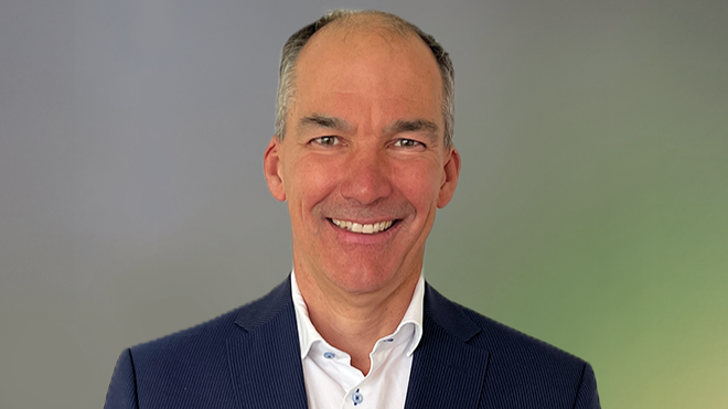 Tom Henau aan het roer van CA Auto Bank Belux