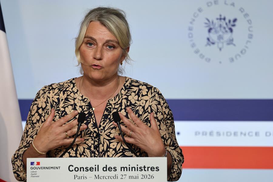 Pédocriminalité/mort de Lyhanna : la ministre française de la Santé réfléchit à rendre obligatoire le signalement des enfants en danger par les médecins