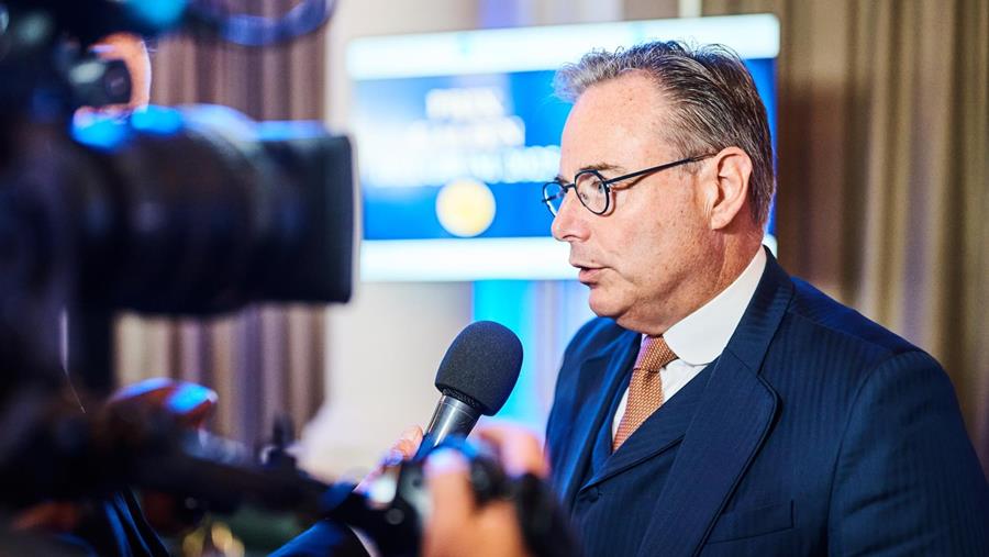 Assainir les finances publiques, oui. Mais pas en affaiblissant encore les soins de santé
