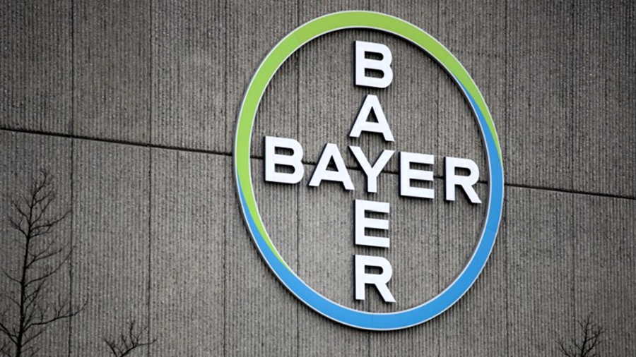 Bayer renoue avec les bénéfices grâce à une forte baisse de frais juridiques